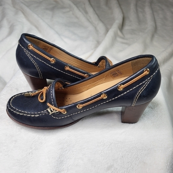 Sabago Healed Leather Shoes. Size 6B. Made in Brazil. - Picture 5 of 11